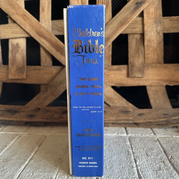 Children's Bible Trivia Board Game Vintage 1984 2100 Questions Complete Made USA - Picture 2 of 8